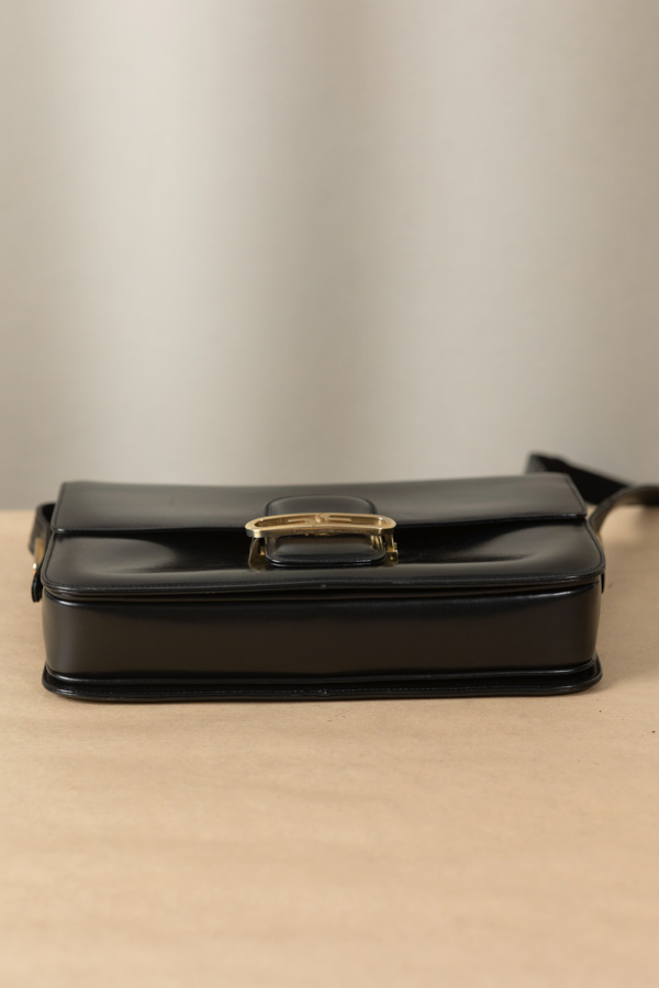 Gucci 70s黑金gg釦肩背包 #220262 