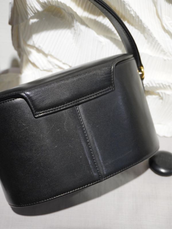 Givenchy黑色替換扣手提盒 #220304 