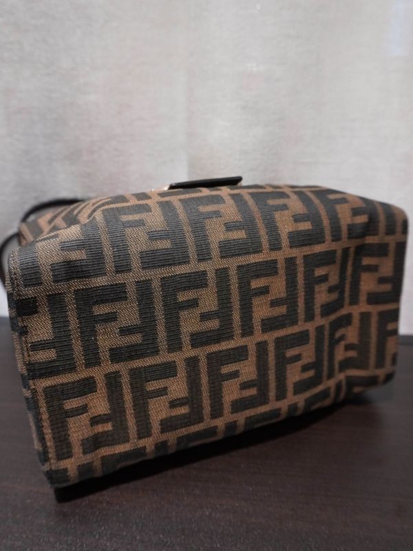 Fendi老花吐司包 #251945 