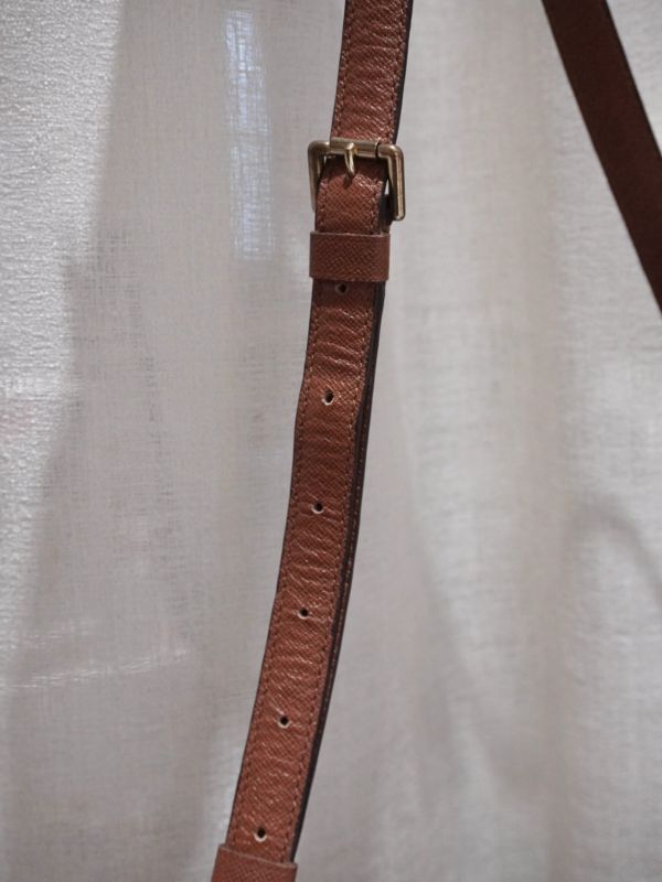 LV老花紅皮肩背包 #251947 