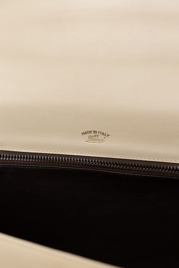 Gucci 70s杏色金釦肩背包#230855 