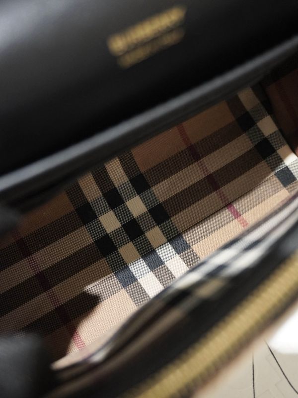 Burberry肩背包  #251937 