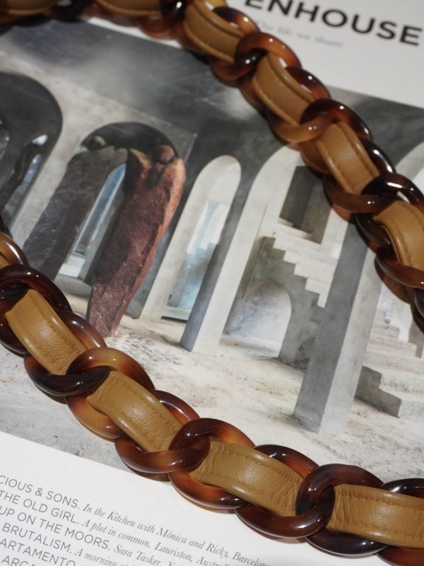 Chanel 奶茶色玳瑁肩背包 #251953 