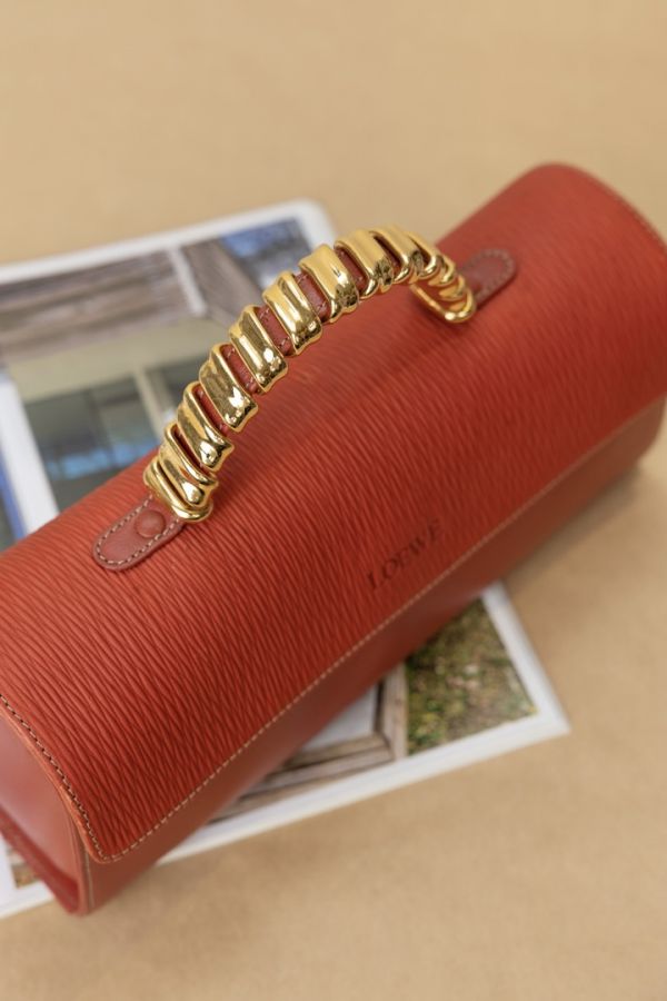 Loewe西瓜紅金蛇骨手提包#230804 