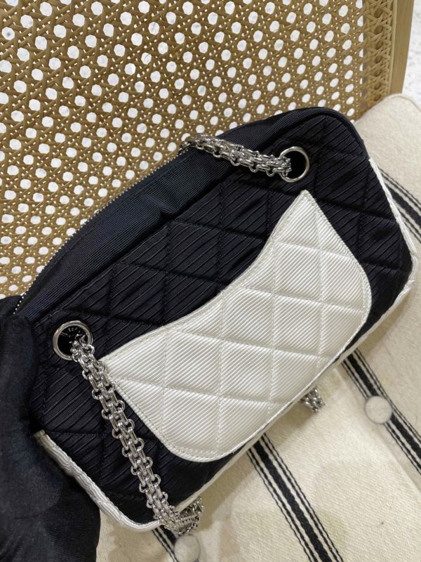 Chanel 黑白色雙鍊包 #241376 
