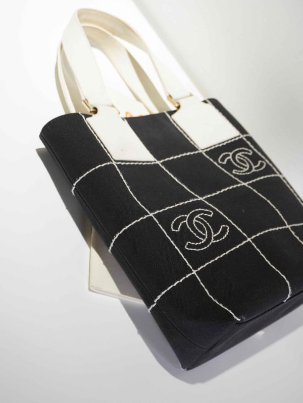 Chanel 黑白方格logo托特包 #241312 