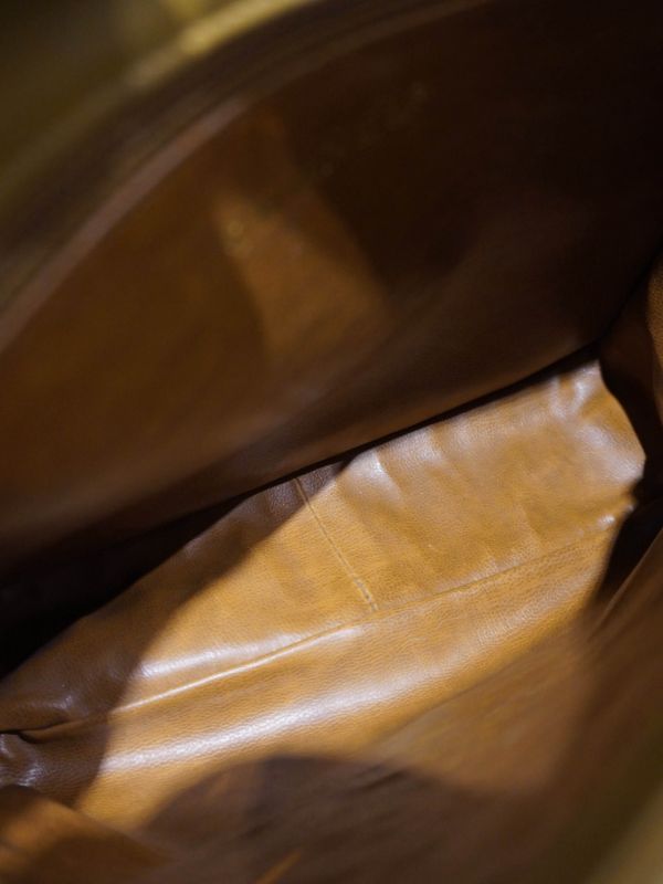 Chanel 奶茶色玳瑁肩背包 #251953 