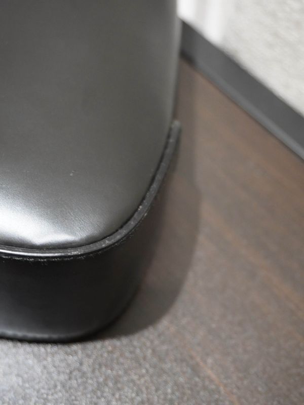 Ferragamo黑色小號腋下包 #252048 