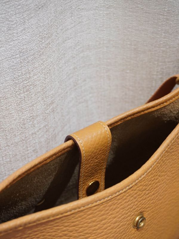 Hermes焦糖色斜背包 #251955 