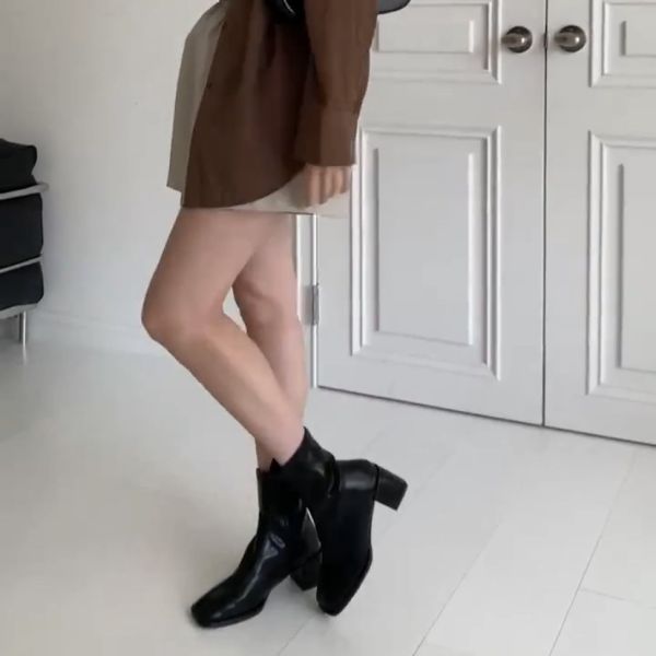 方頭彈力瘦瘦靴 