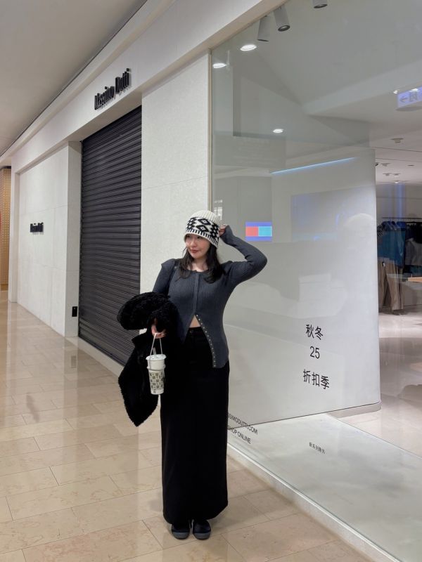 D28 (年後到貨可接受在下單喔)瘦瘦裙2.0 