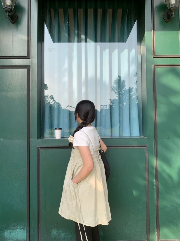 M01 小眾設計細肩绑帶短洋(杏綠) 