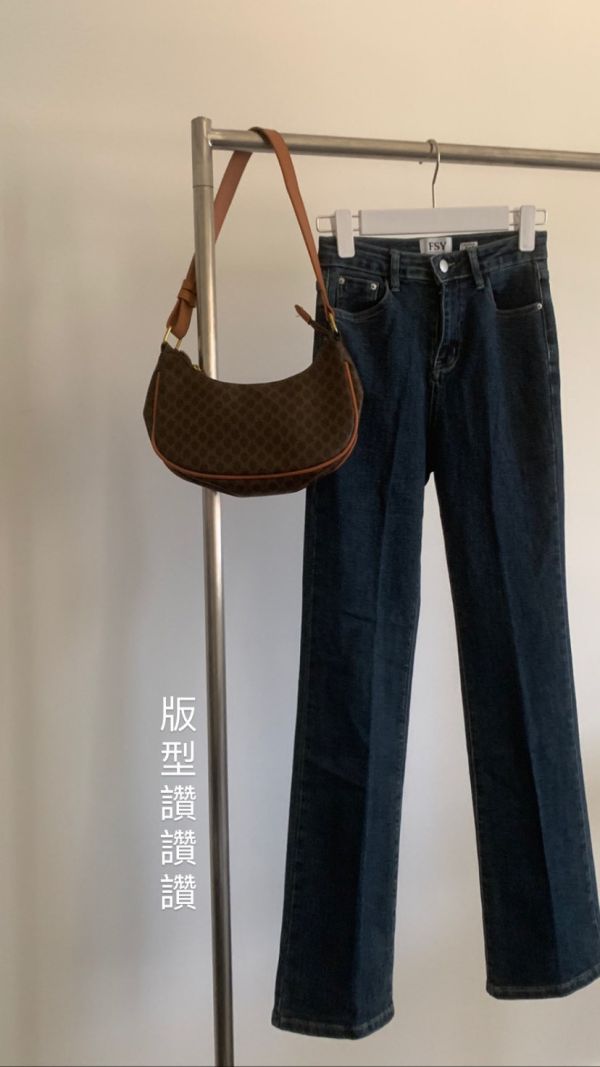 S11 很瘦耶微喇牛仔褲 