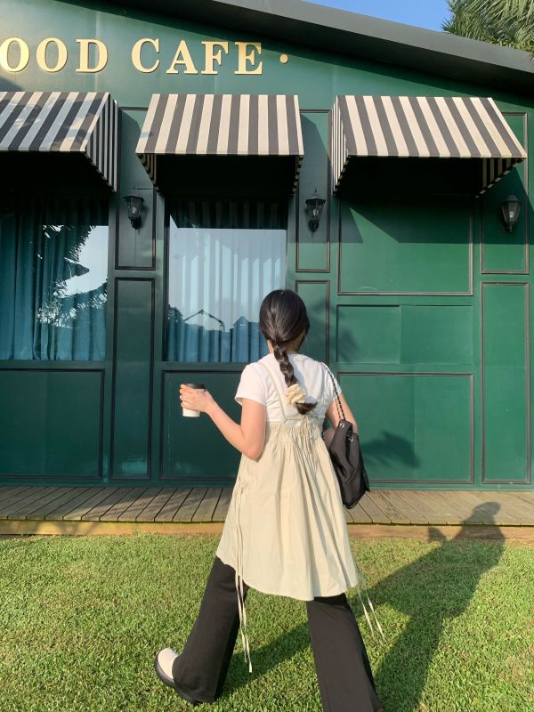 M01 小眾設計細肩绑帶短洋(杏綠) 