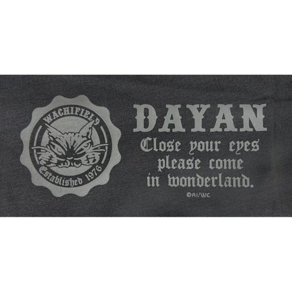 異材質拼接剪裁衫 