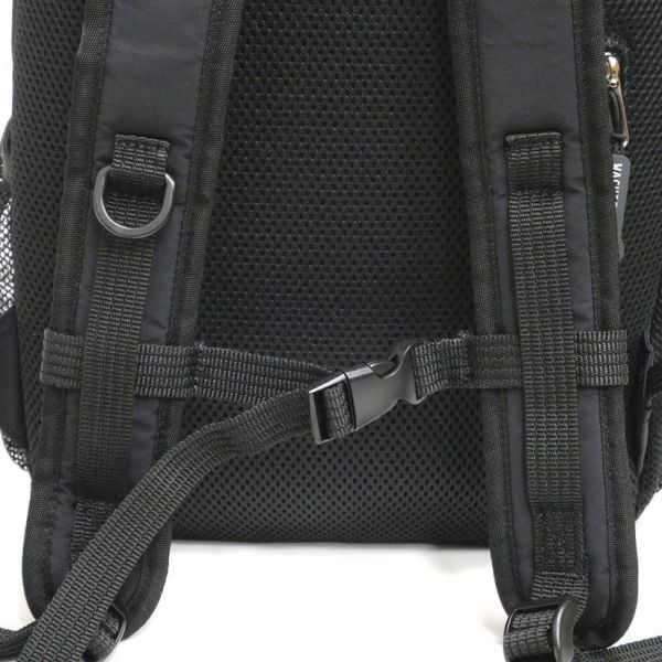 輕量防潑水後背包 