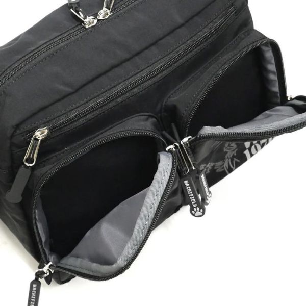 輕量防潑水肩背包 