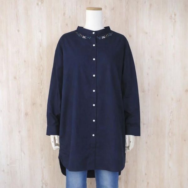 領口刺繡襯衫式上衣 