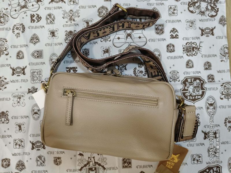 日本限定-牛皮小肩背包-灰褐色 