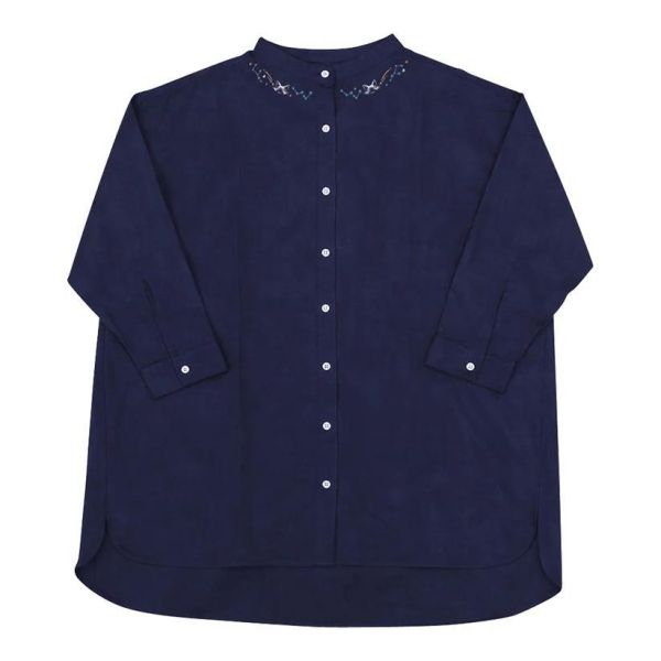 領口刺繡襯衫式上衣 