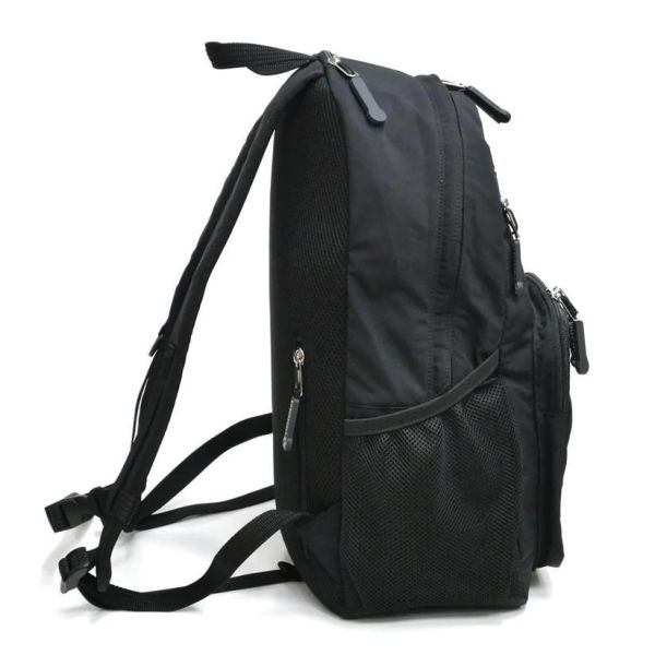 輕量防潑水後背包 