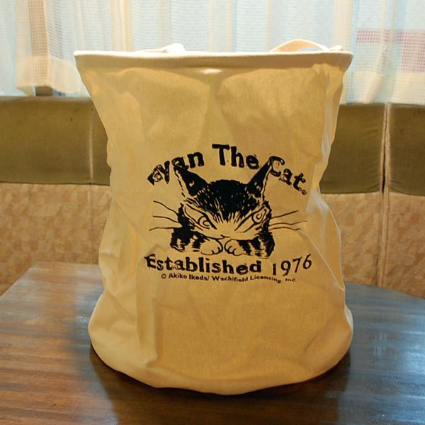 贈品-ART圓洗衣籃 