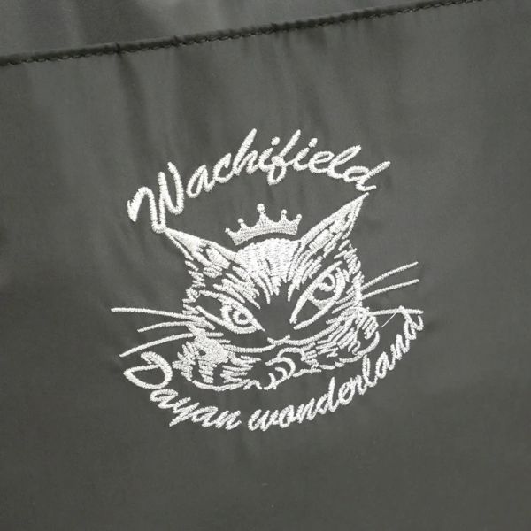 王冠刺繡肩背包 