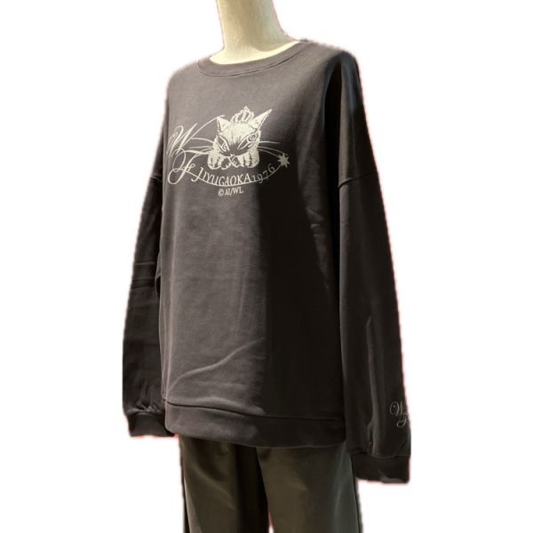 寬版長T-皇冠-黑 