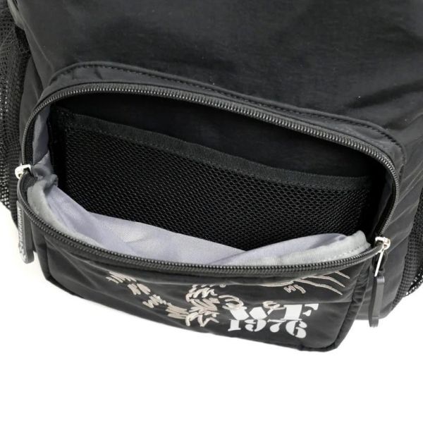 輕量防潑水後背包 