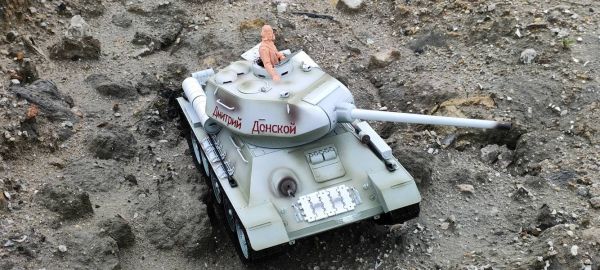 1:16Soviet Union T-34/85 RC Medium tank蘇聯T-34/85 升級版 