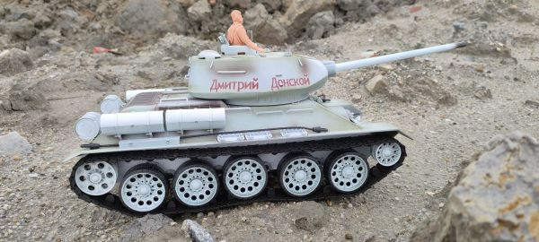 1:16Soviet Union T-34/85 RC Medium tank蘇聯T-34/85 升級版 