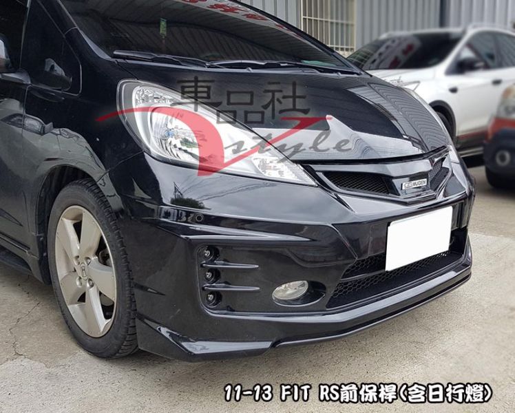 【 車品社空力 】HONDA 11-13年 FIT 2代 前保桿RS款 素材價(不含運) 