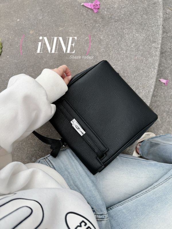 iNINE[Dec限定]正韓後背鎖扣包 