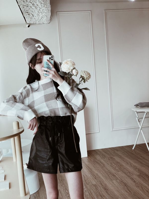 撞色格紋短版針織上衣 