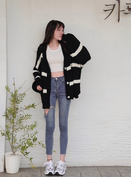 iNINE韓系後三釦高腰修身牛仔九分褲 