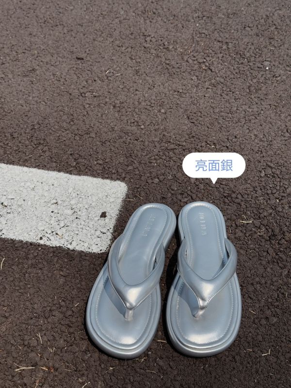 Cloud Hour｜百搭軟墊夾腳拖 