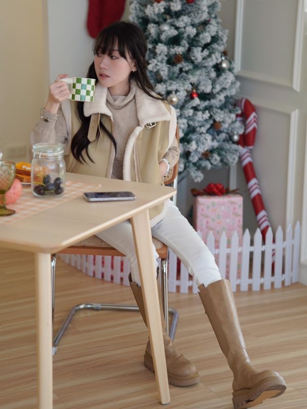 冬日奶茶長靴 