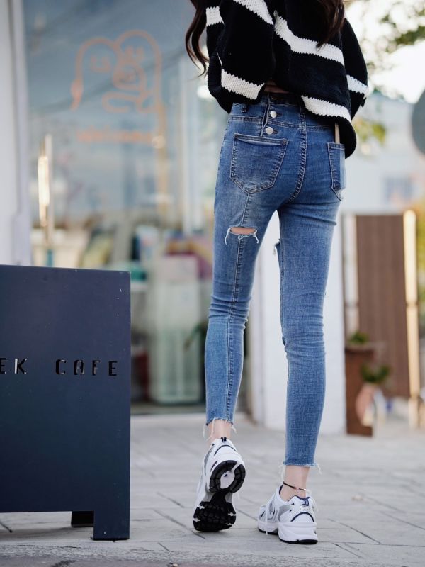 iNINE韓系後三釦高腰修身牛仔九分褲 