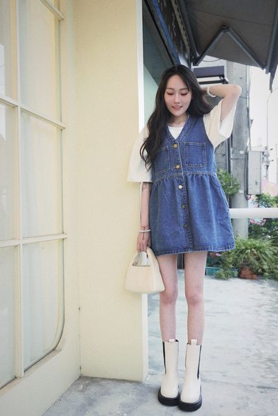 iNINE 正韓復古排釦A字連身裙 