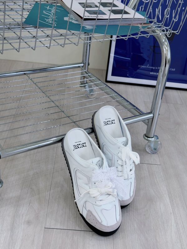 |獨家訂製Gentle Days | iNINE芭蕾半拖小白鞋 