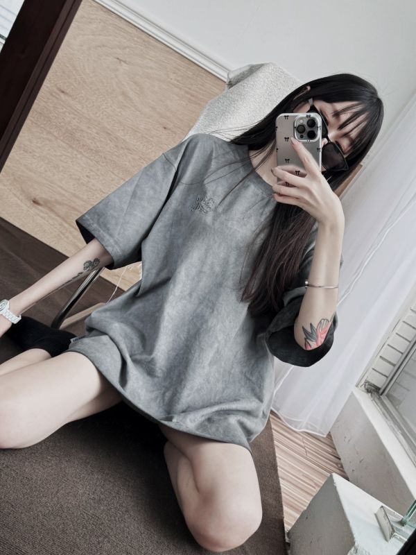 【男女同款】刺繡小logo厚磅水洗做舊T 