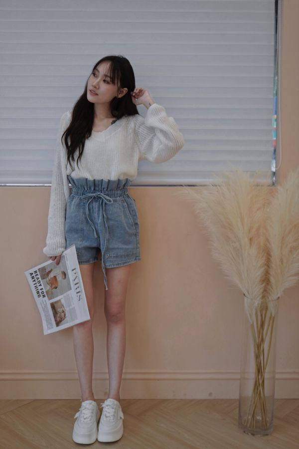 iNINE 正韓花苞高腰牛仔短褲 