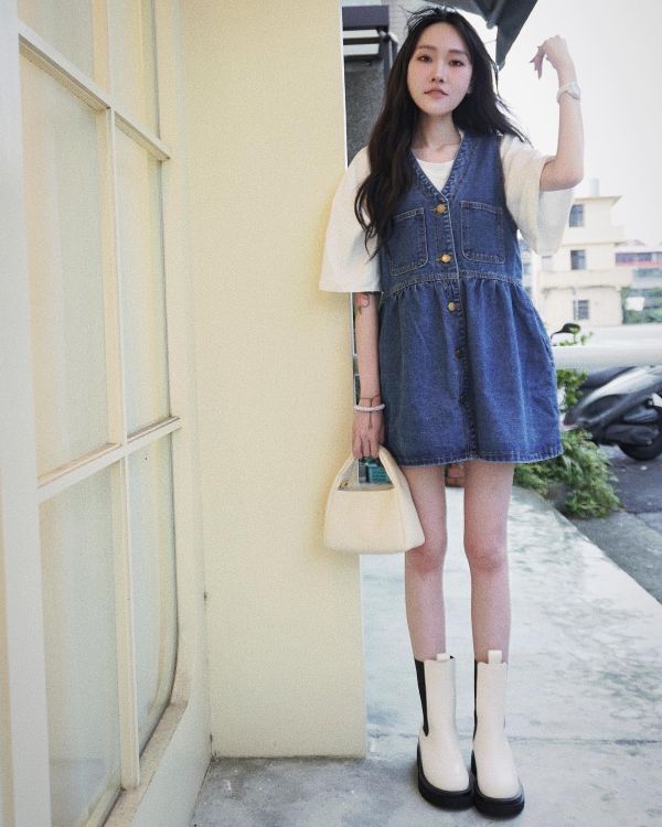 iNINE 正韓復古排釦A字連身裙 