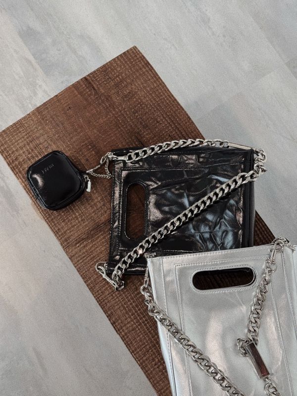 May’s only正韓廠做銀鏈皺皺包 