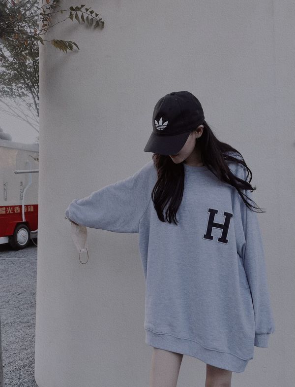 韓系無刷毛H字大學T 