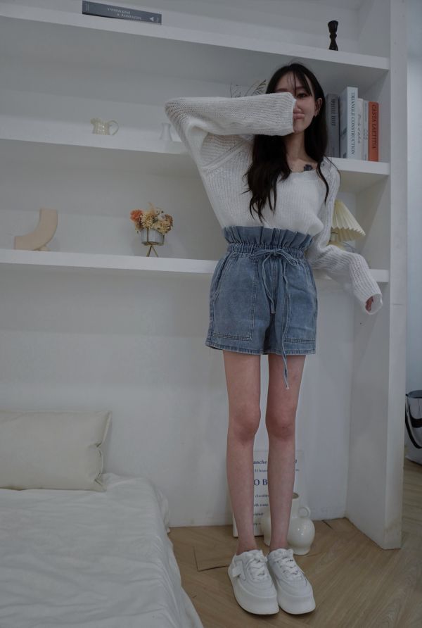 iNINE 正韓花苞高腰牛仔短褲 