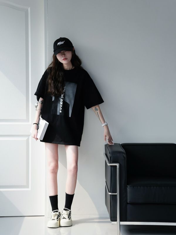 美式女孩’寬鬆大T 