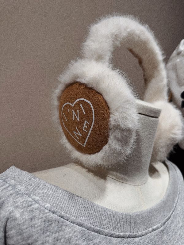 ‘iNINE.｜獨家自訂毛毛耳罩 