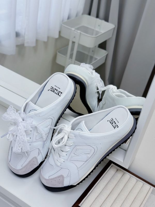 |獨家訂製Gentle Days | iNINE芭蕾半拖小白鞋 