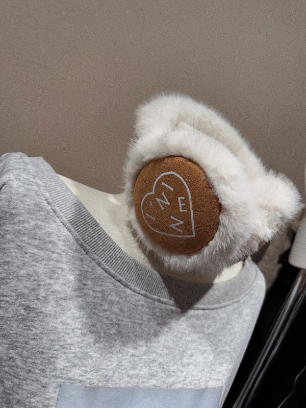 ‘iNINE.｜獨家自訂毛毛耳罩 